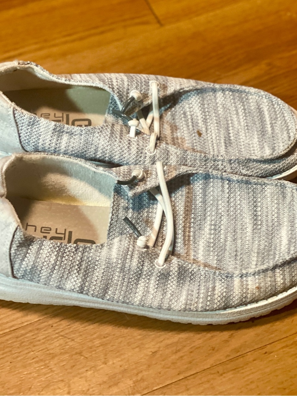 Hey Dude Women’s Slip-On Loafers in Light Gray and White Knit